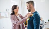 a male and female use sticky notes and explore the different types of psychotherapy