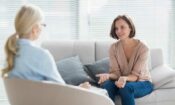 a doctor explaining to a woman what is therapeutic recreation