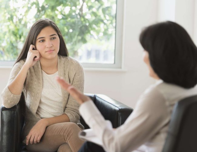 woman in therapy at kemah palms south houston alcohol rehab